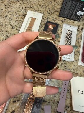 Fossil Smartwatch with Crystal rhinestones and accessories
